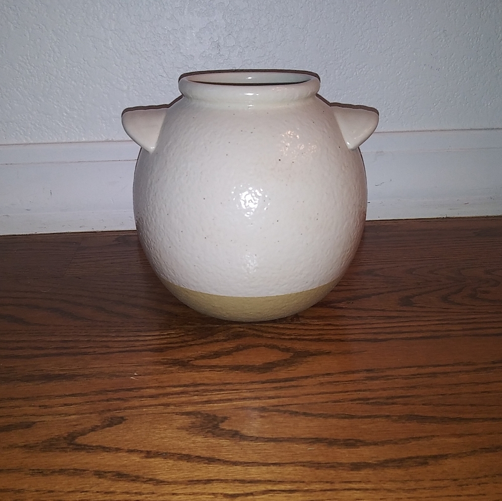 Studio Mcgee Two Tone Handle Crock Vase - Picture 2 of 6